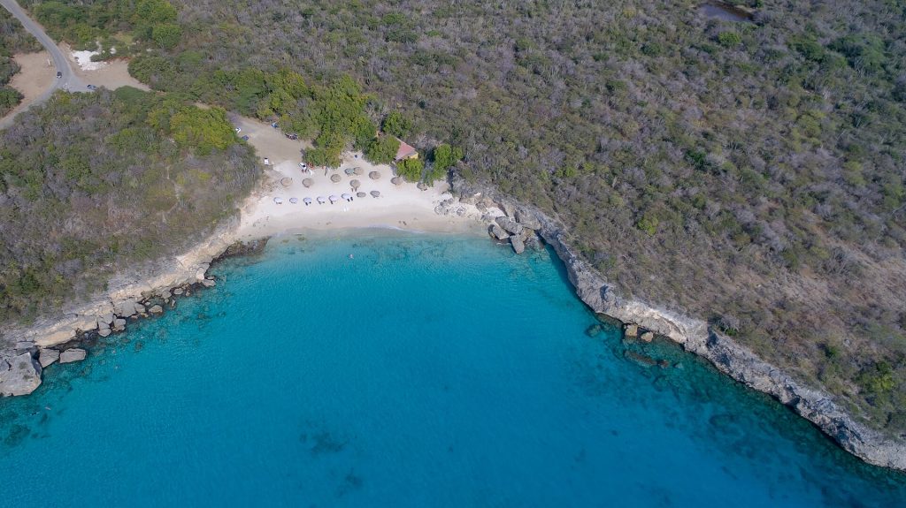La plage de Kleine Knip (Playa Kenepa Chiki) à Curaçao