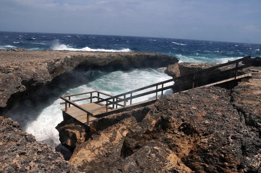 La côte sauvage du parc national de Shete Boka